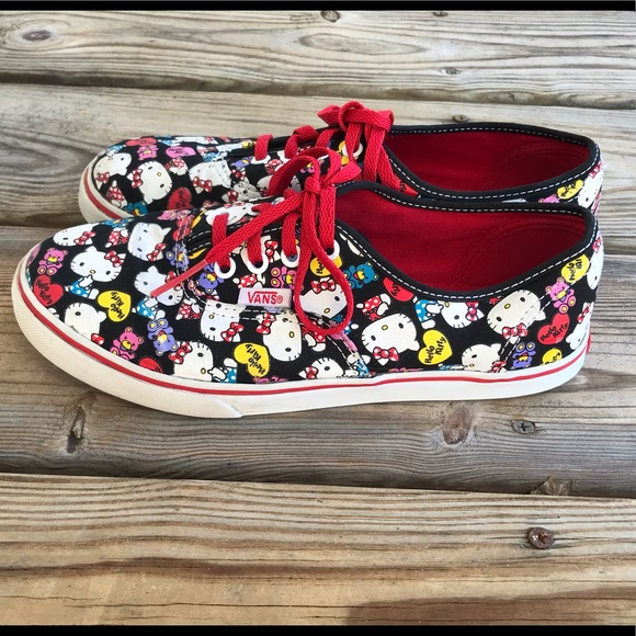 Vans Other - VANS Hello Kitty Red Heart Sneaker Kids Size 3